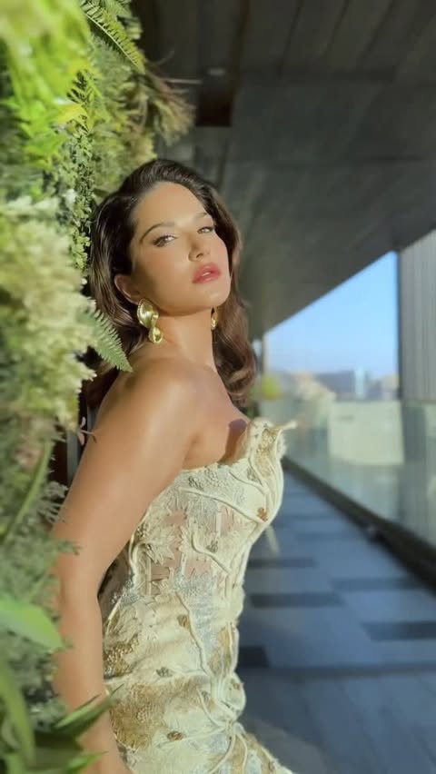 Saved public reels media preview 9 from @sunnyleone snapshot