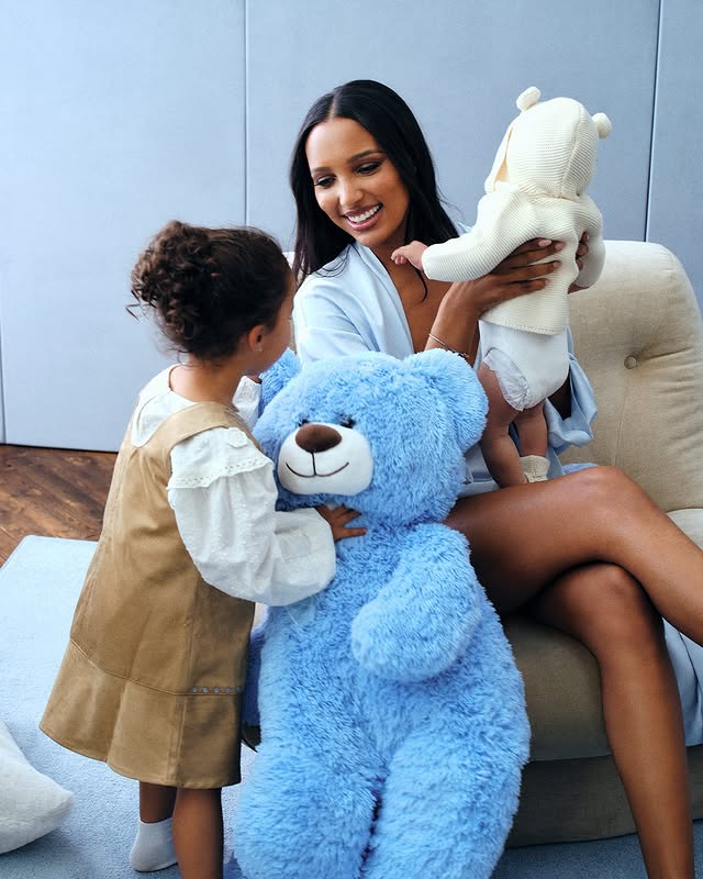 Saved public post media preview 5 from @victoriassecret snapshot