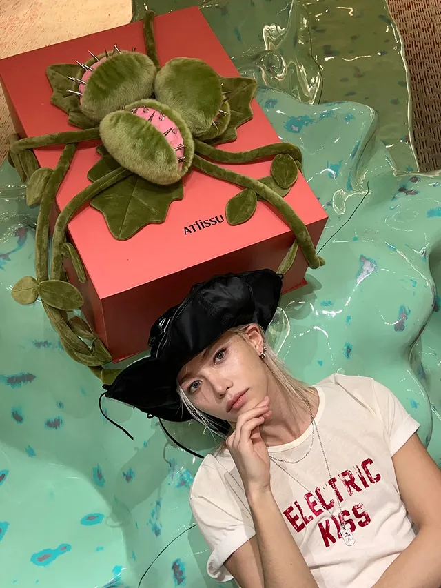 Saved public post media preview 3 from @yong.lixx snapshot