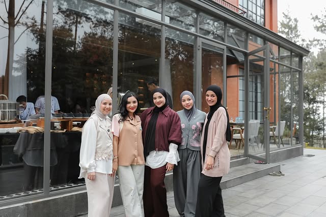 Saved public post media preview 6 from @zaskiasungkar15 snapshot