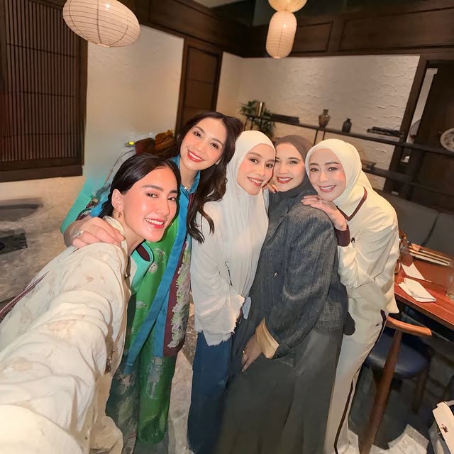 Saved public post media preview 8 from @zaskiasungkar15 snapshot