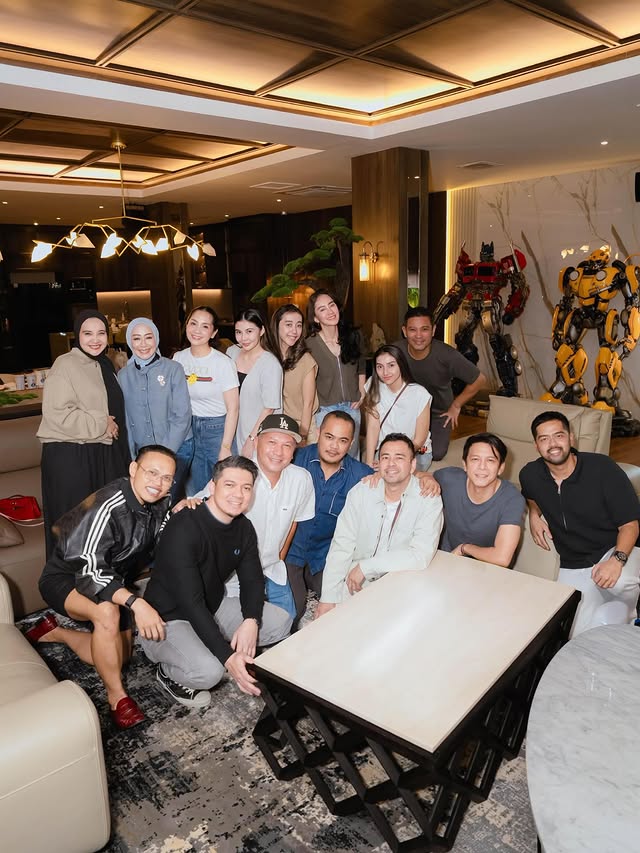 Saved public post media preview 9 from @zaskiasungkar15 snapshot