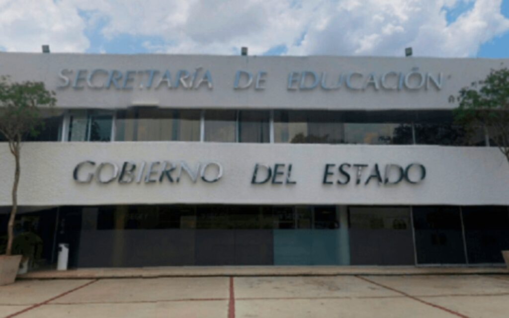 Denuncian posible fraude con venta de plazas a maestros en Yucatán