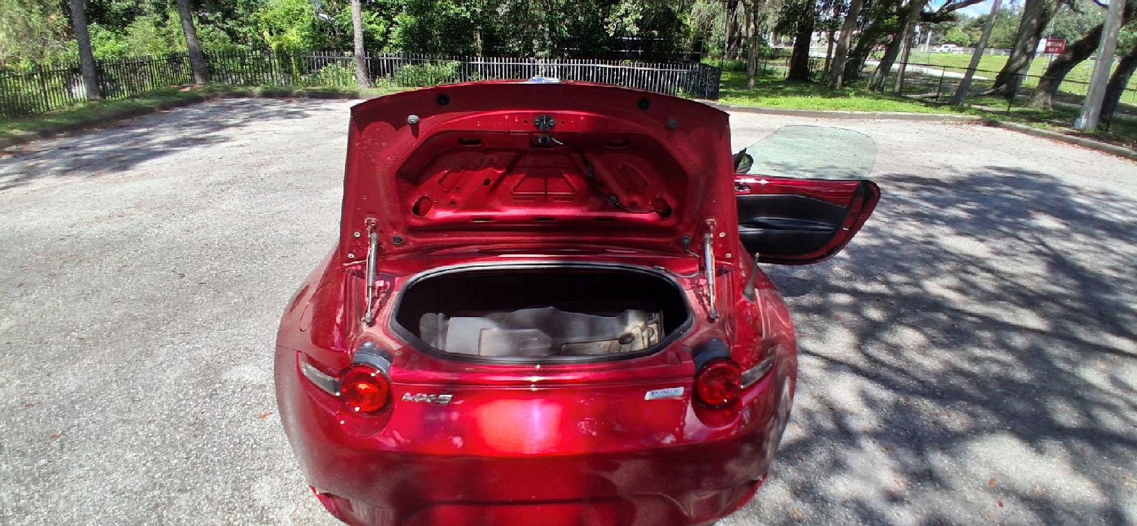 2016 MAZDA MX-5 MIATA GRAND TOURING photo 4
