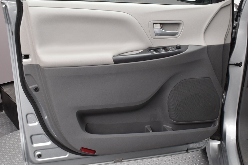 Florida Fine Cars - Used TOYOTA SIENNA 2019 WEST PALM LE