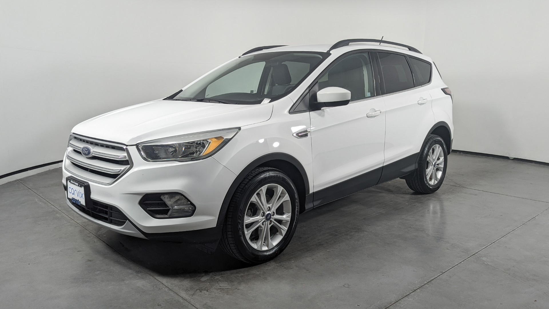 Used 2018 FORD ESCAPE SE for sale in SAN ANTONIO 130008 Carvix