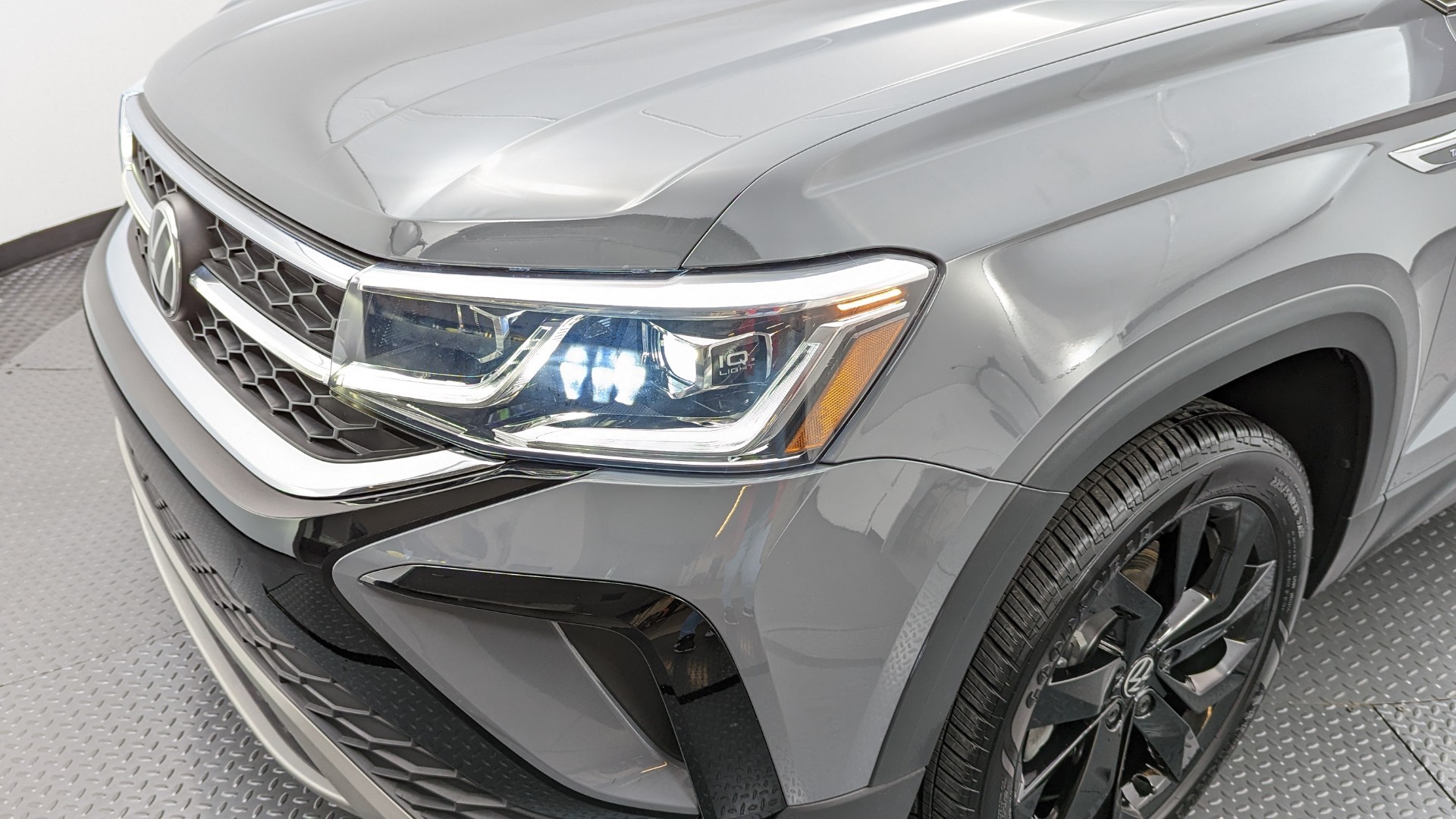 Used 2022 VOLKSWAGEN TAOS SEL for sale in undefined 130047