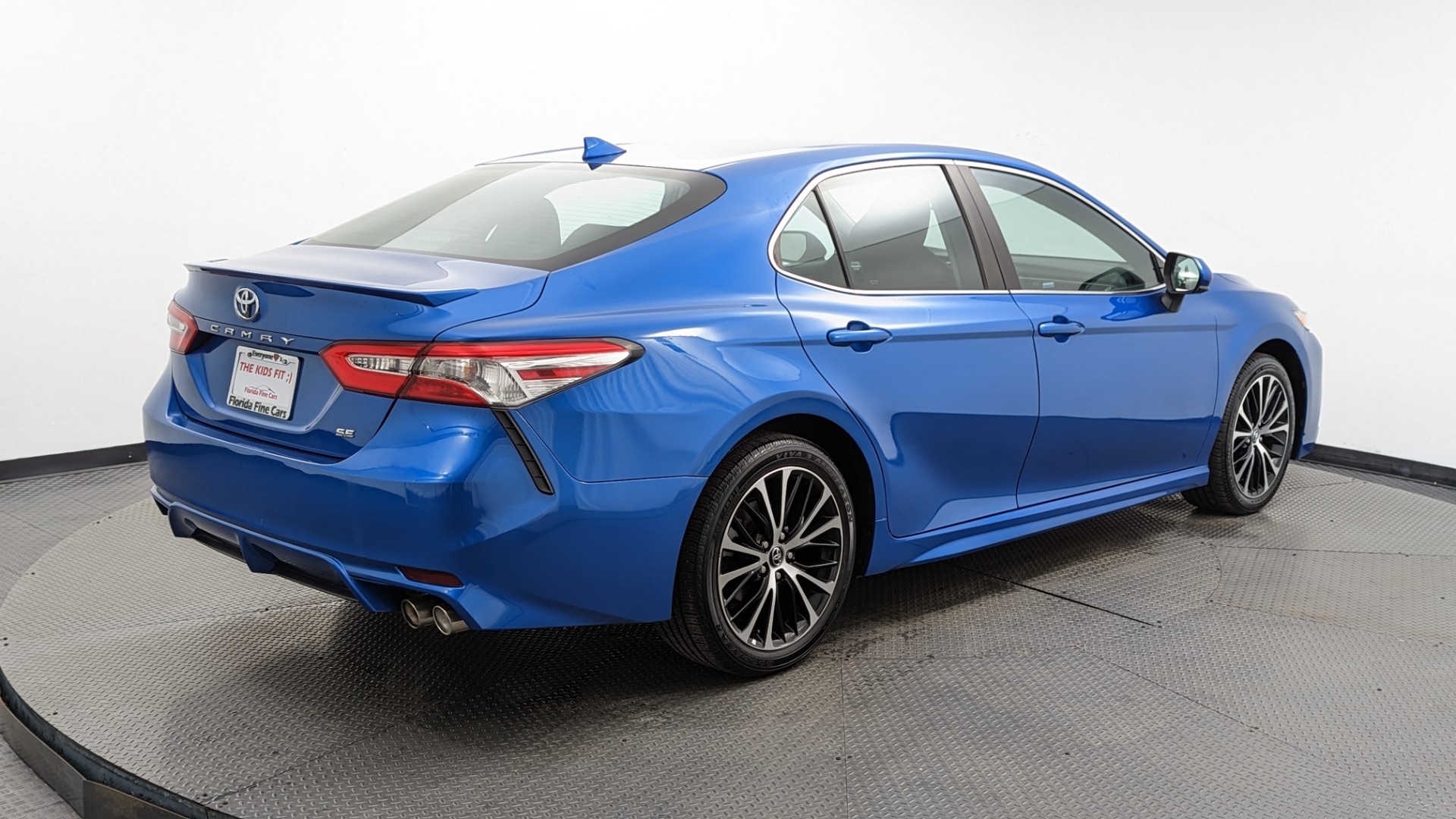 Used 2020 TOYOTA CAMRY SE for sale in MARGATE | 130066