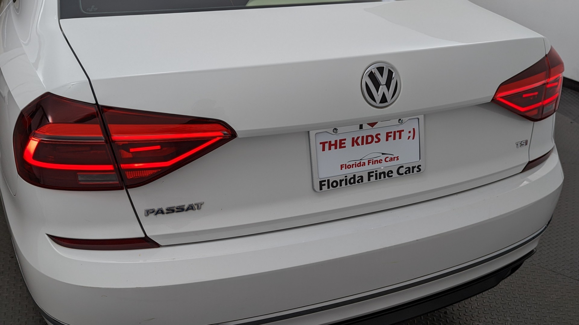 Florida Fine Cars - Used VOLKSWAGEN PASSAT 2018 WEST PALM R-LINE