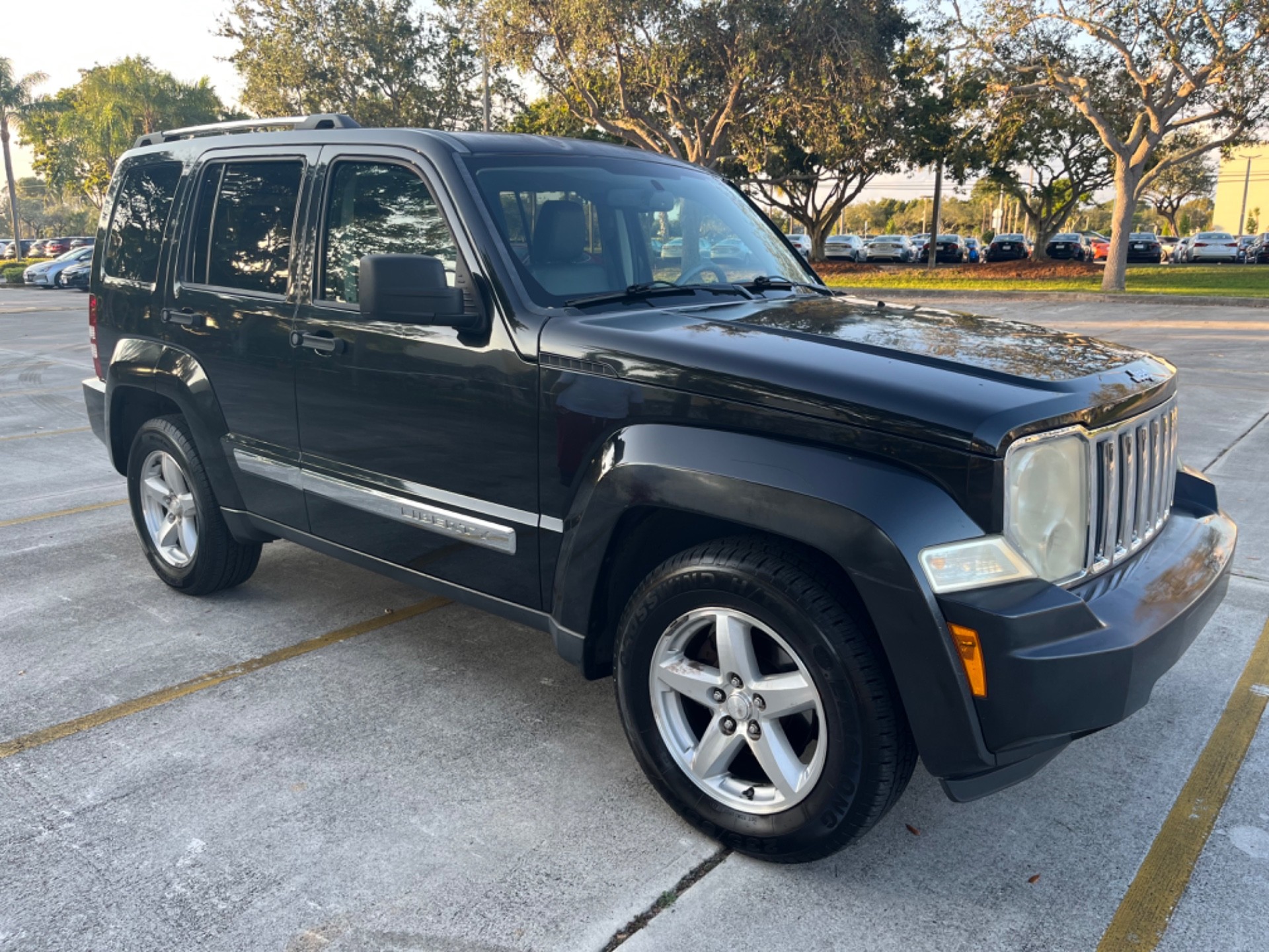 Used 2008 JEEP LIBERTY LIMITED for sale in MARGATE 131116