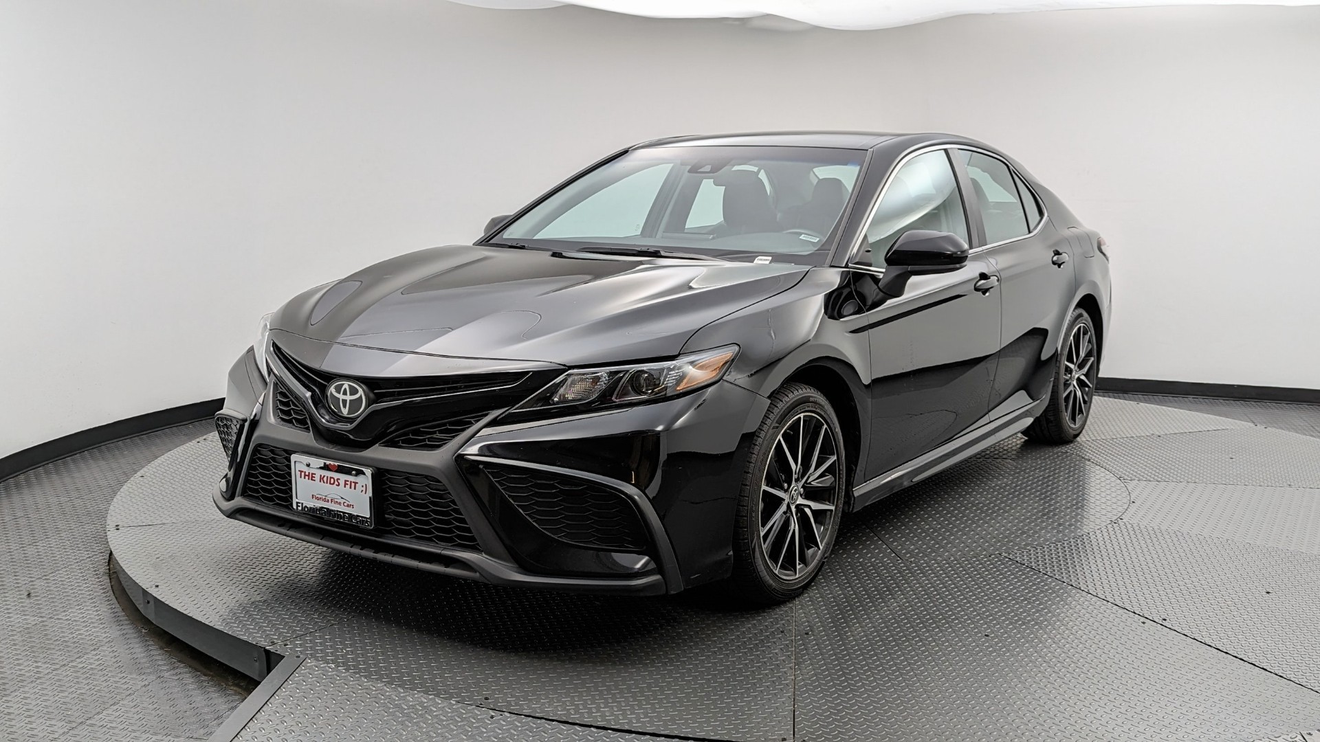 Used 2021 TOYOTA CAMRY SE for sale in WEST PALM | 131209