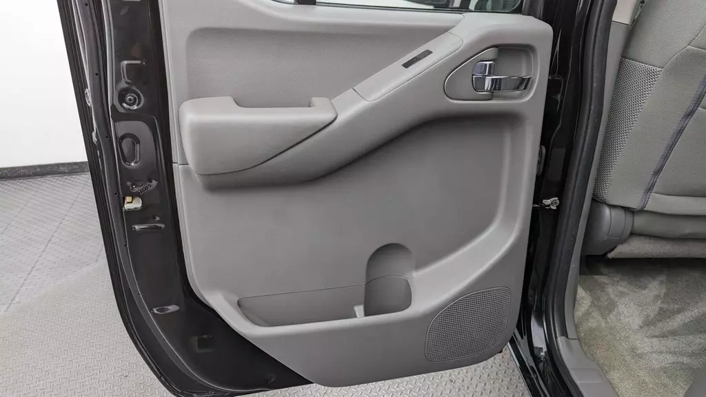 Florida Fine Cars - Used NISSAN FRONTIER 2018 MIAMI SV V6