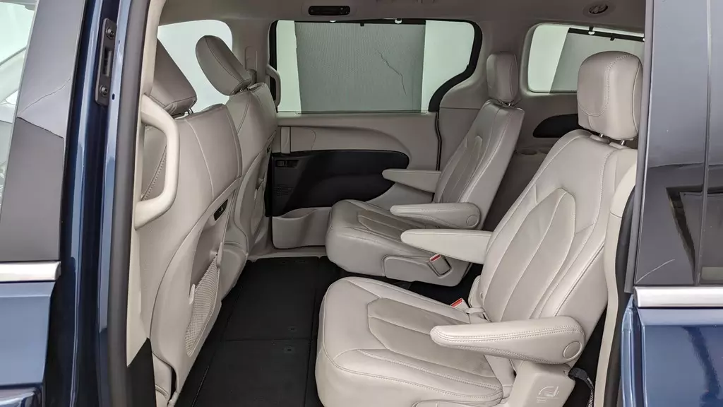 Florida Fine Cars - Used CHRYSLER PACIFICA 2021 MIAMI TOURING L
