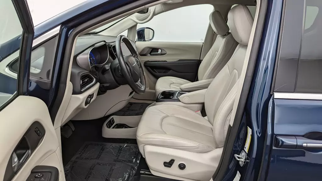 Florida Fine Cars - Used CHRYSLER PACIFICA 2021 MIAMI TOURING L
