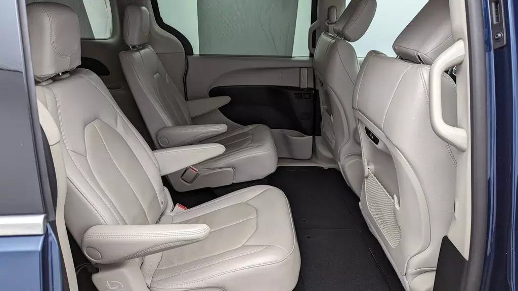 Florida Fine Cars - Used CHRYSLER PACIFICA 2021 MIAMI TOURING L
