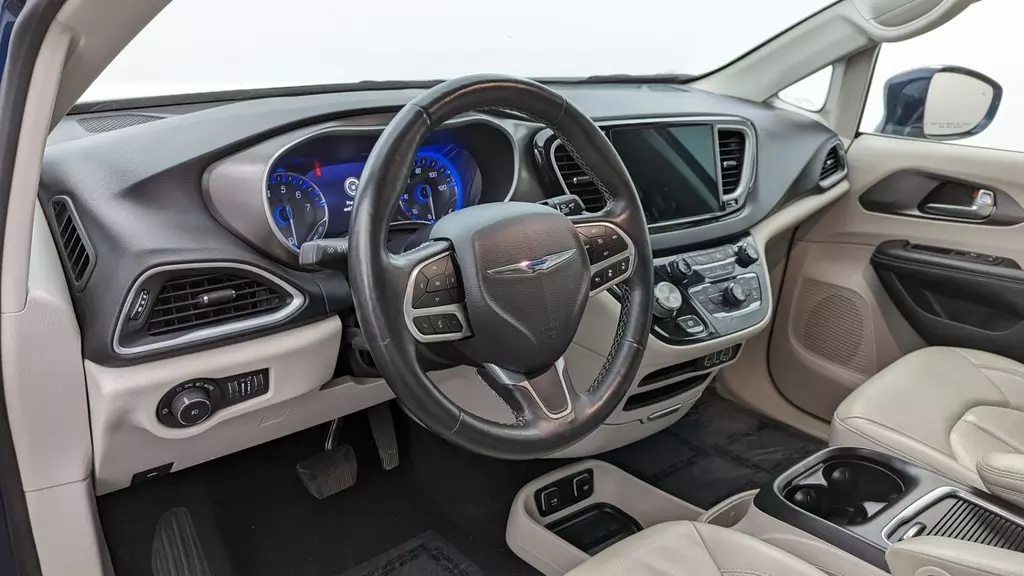 Florida Fine Cars - Used CHRYSLER PACIFICA 2021 MIAMI TOURING L