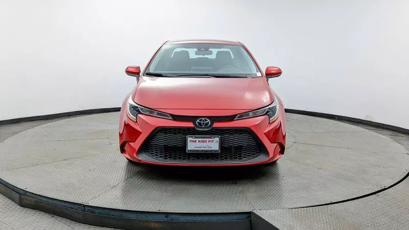 Used 2021 TOYOTA COROLLA LE for sale in MIAMI | 133679