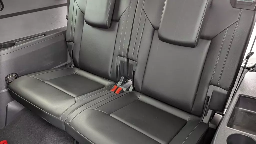 Florida Fine Cars - Used VOLKSWAGEN ATLAS 2019 MARGATE 3.6L V6 SE W/TECHNOLOGY R-LINE