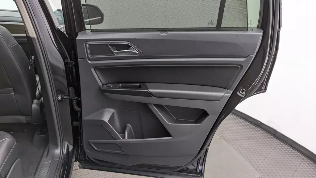 Florida Fine Cars - Used VOLKSWAGEN ATLAS 2019 MARGATE 3.6L V6 SE W/TECHNOLOGY R-LINE