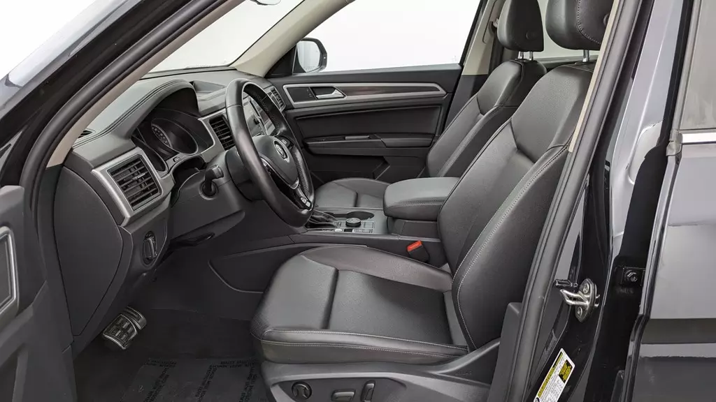 Florida Fine Cars - Used VOLKSWAGEN ATLAS 2019 MARGATE 3.6L V6 SE W/TECHNOLOGY R-LINE