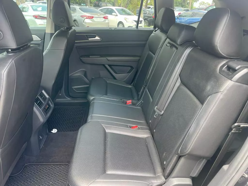 Florida Fine Cars - Used VOLKSWAGEN ATLAS 2018 WEST PALM 3.6L V6 SE