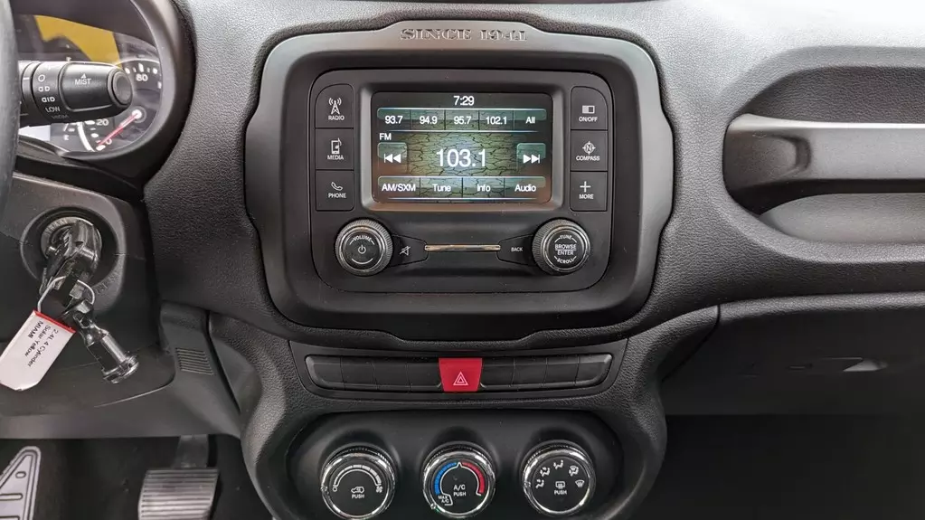 Used 2015 JEEP RENEGADE LATITUDE for sale in ORLANDO 134820