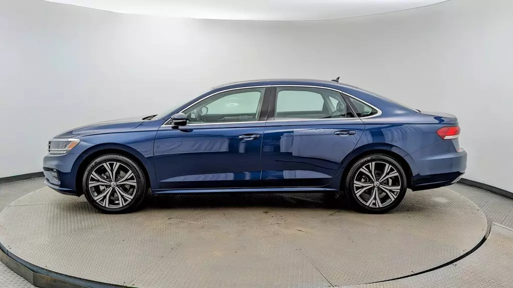 Florida Fine Cars - Used VOLKSWAGEN PASSAT 2022 MIAMI 2.0T SE