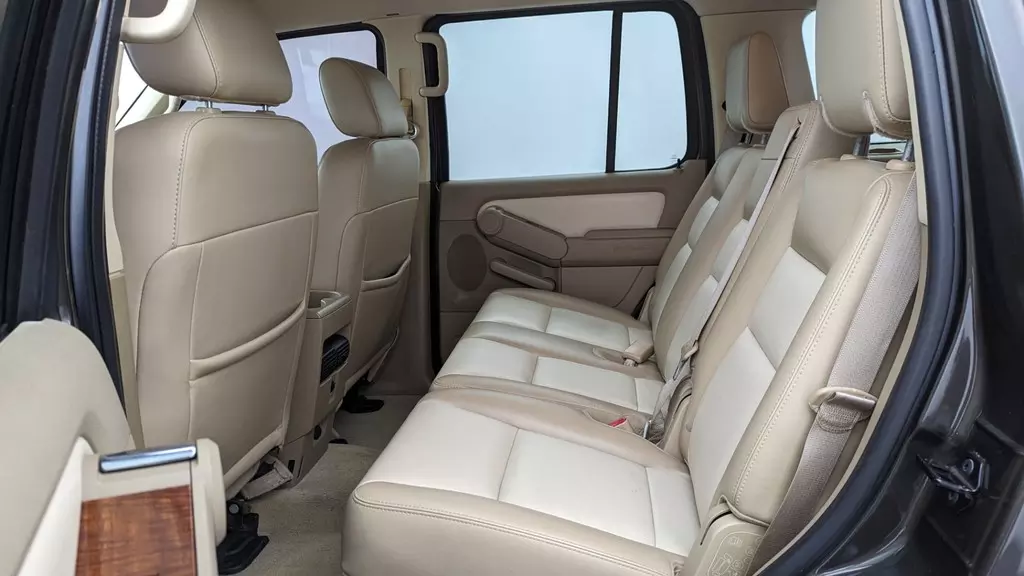 Florida Fine Cars - Used FORD EXPLORER 2007 MARGATE EDDIE BAUER