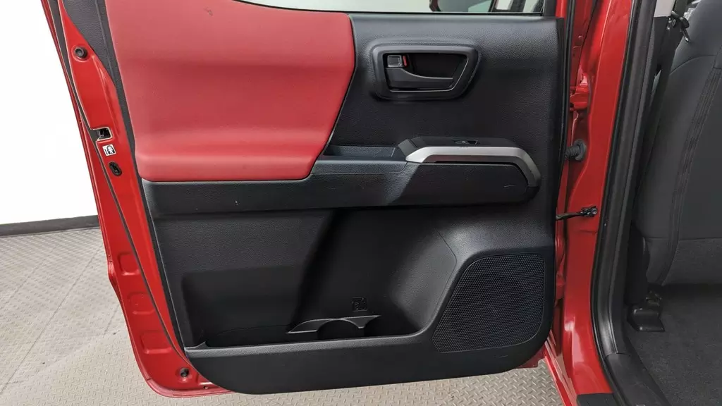 Florida Fine Cars - Used TOYOTA TACOMA 2017 MARGATE SR5