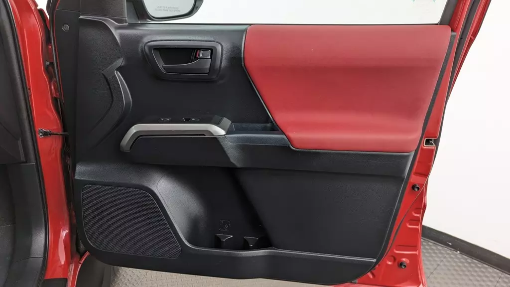 Florida Fine Cars - Used TOYOTA TACOMA 2017 MARGATE SR5