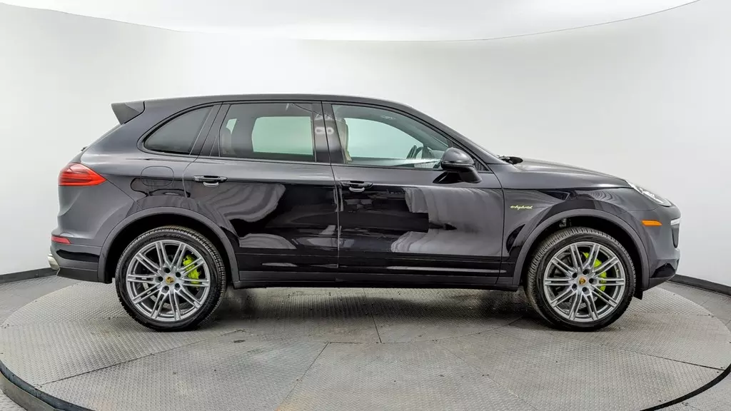 Florida Fine Cars - Used PORSCHE CAYENNE 2016 MARGATE S E-HYBRID