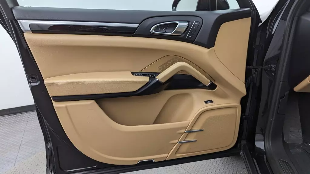 Florida Fine Cars - Used PORSCHE CAYENNE 2016 MARGATE S E-HYBRID