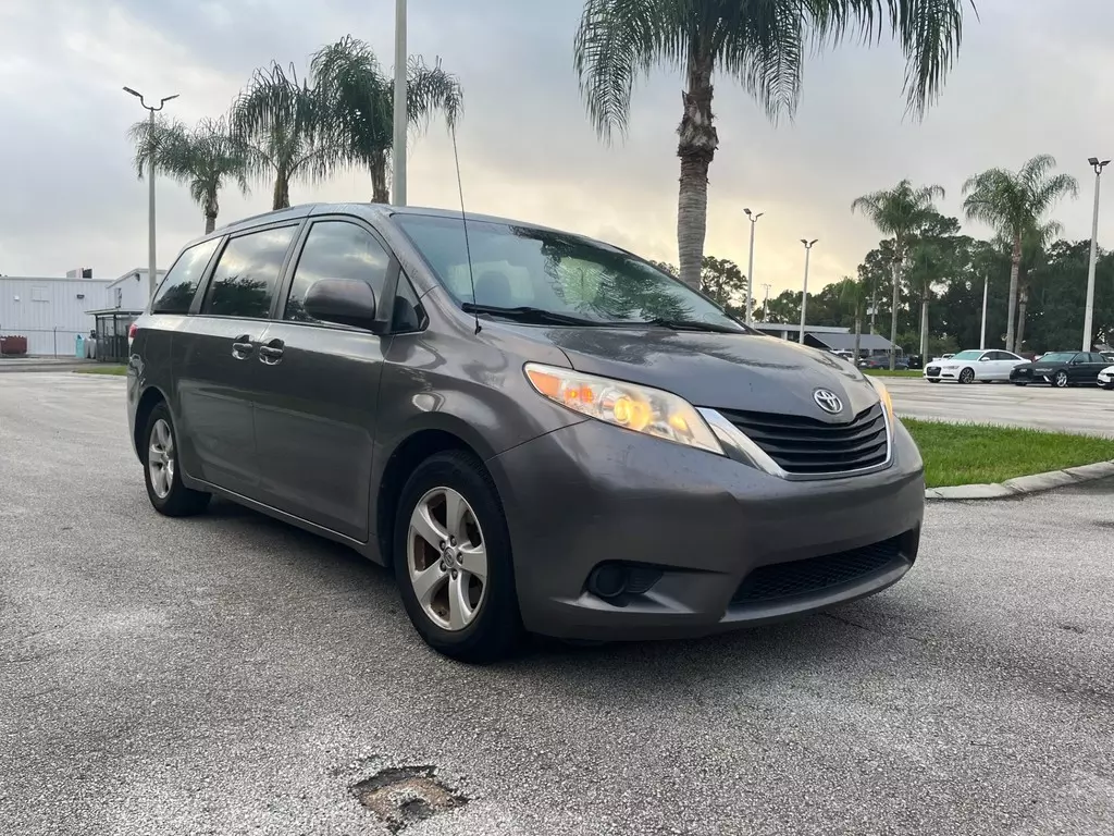 Florida Fine Cars - Used TOYOTA SIENNA 2014 ORLANDO LE