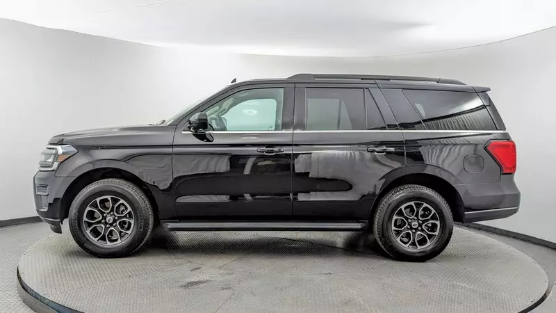Used 2022 FORD EXPEDITION XLT for sale in MIAMI | 137608