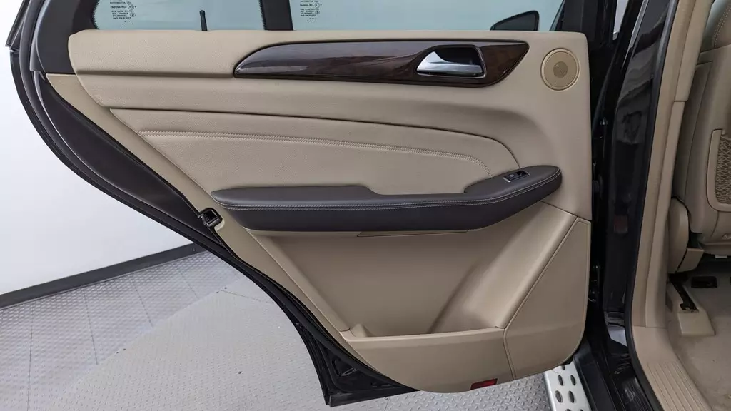 Florida Fine Cars - Used MERCEDES-BENZ M-CLASS 2013 MIAMI ML 350