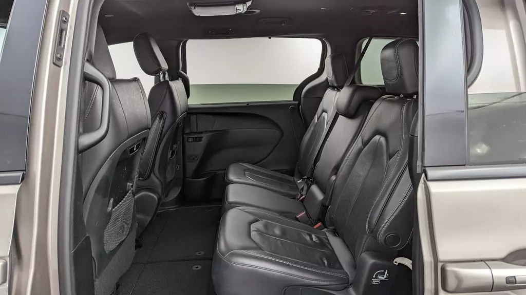 Florida Fine Cars - Used CHRYSLER PACIFICA 2018 MARGATE TOURING L