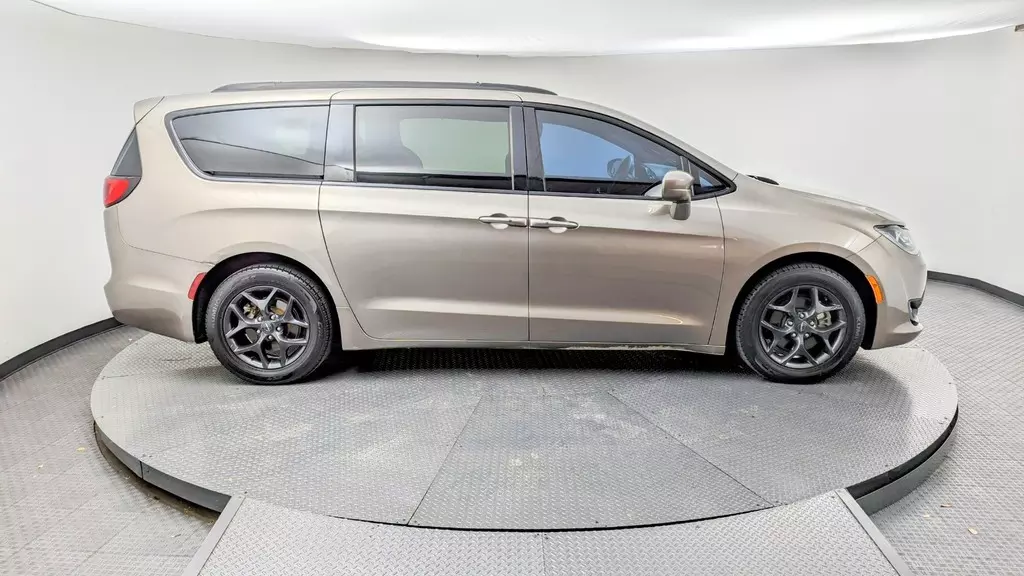 Florida Fine Cars - Used CHRYSLER PACIFICA 2018 MARGATE TOURING L