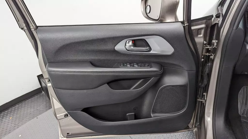 Florida Fine Cars - Used CHRYSLER PACIFICA 2018 MARGATE TOURING L