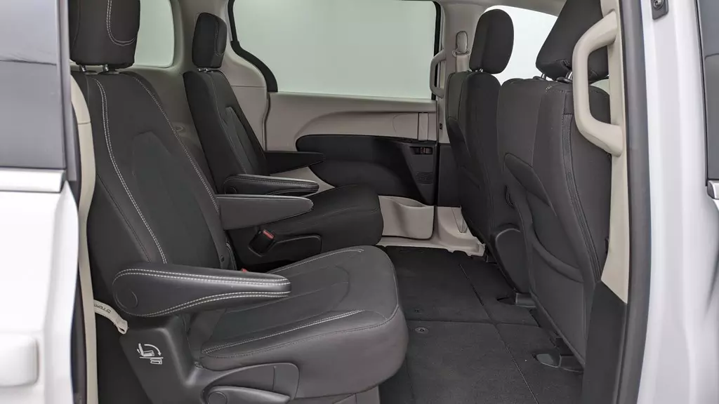 Florida Fine Cars - Used CHRYSLER VOYAGER 2022 MIAMI LX