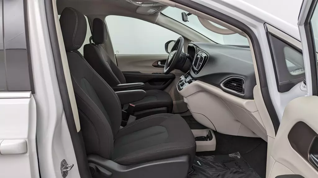 Florida Fine Cars - Used CHRYSLER VOYAGER 2022 MIAMI LX