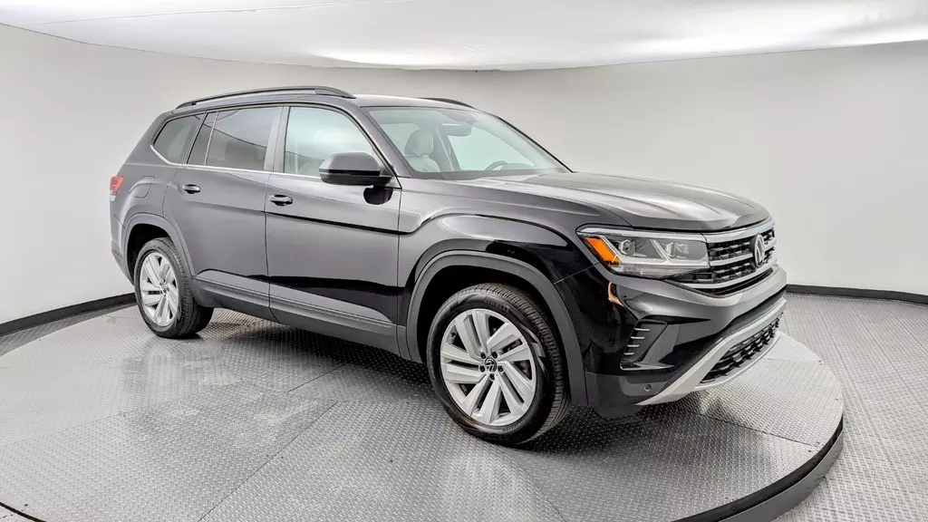 Florida Fine Cars - Used VOLKSWAGEN ATLAS 2021 WEST PALM 3.6L V6 SE W/TECHNOLOGY