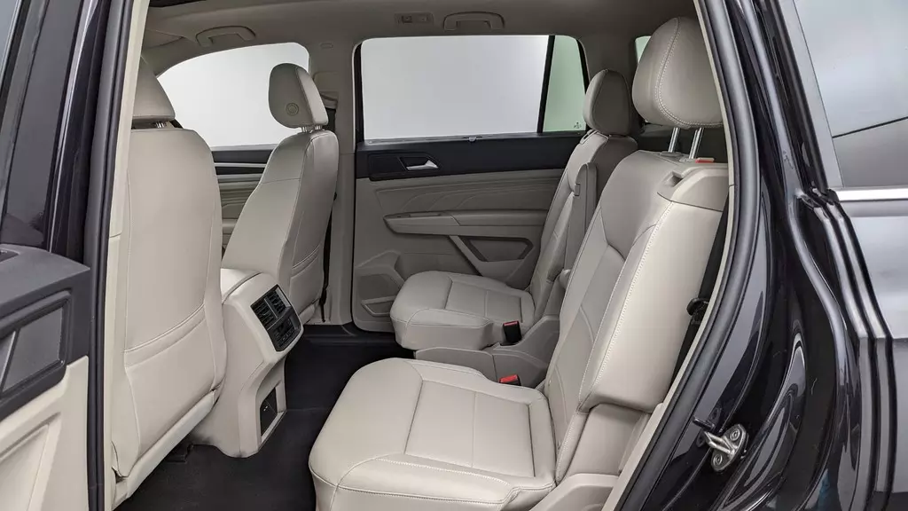 Florida Fine Cars - Used VOLKSWAGEN ATLAS 2021 WEST PALM 3.6L V6 SE W/TECHNOLOGY