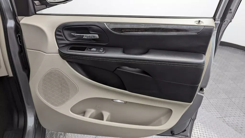 Florida Fine Cars - Used CHRYSLER TOWN & COUNTRY 2013 WEST PALM TOURING