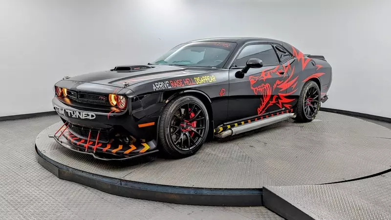 ちえ　S Used 2018 DODGE CHALLENGER 392 HEMI SCAT PACK SHAKER for sale in