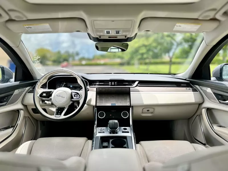 Used 2021 JAGUAR XF SE for sale in MIAMI | 142921