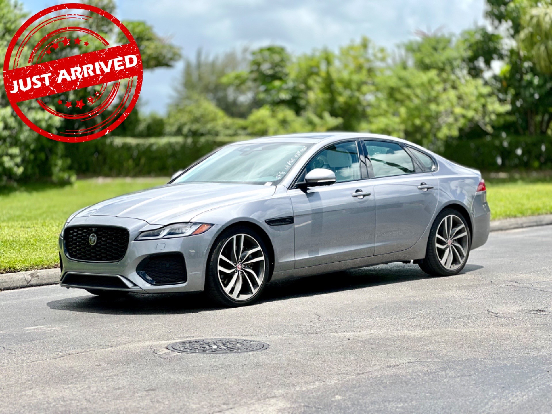 Used 2021 JAGUAR XF SE for sale in MIAMI | 142921
