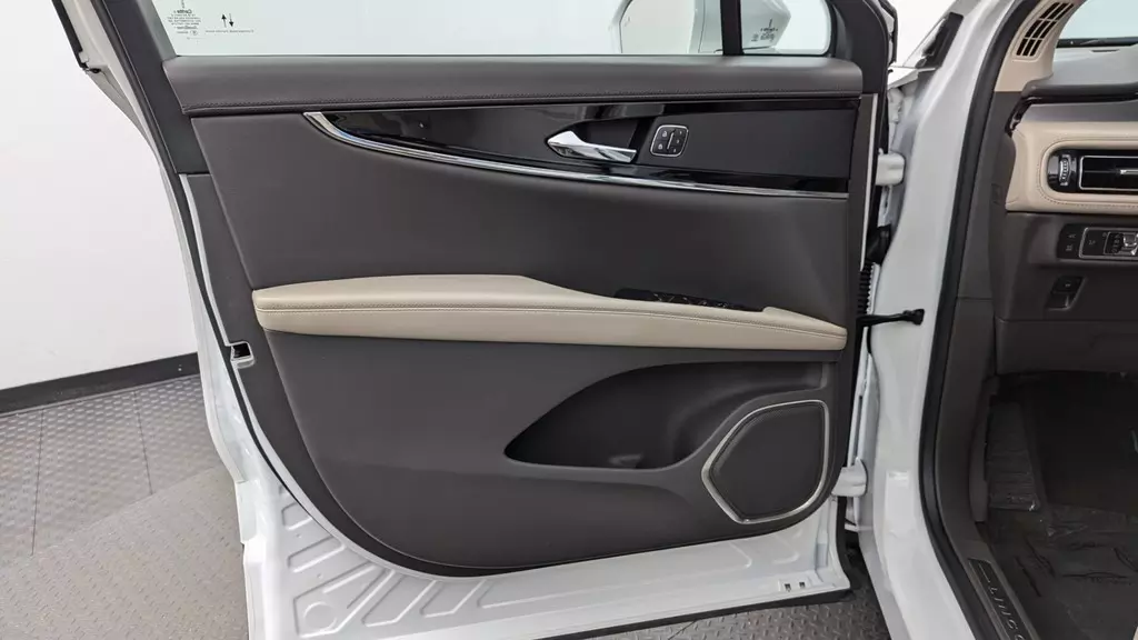 Florida Fine Cars - Used LINCOLN NAUTILUS 2022 MIAMI STANDARD