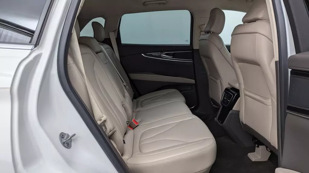 Florida Fine Cars - Used LINCOLN NAUTILUS 2022 MIAMI STANDARD