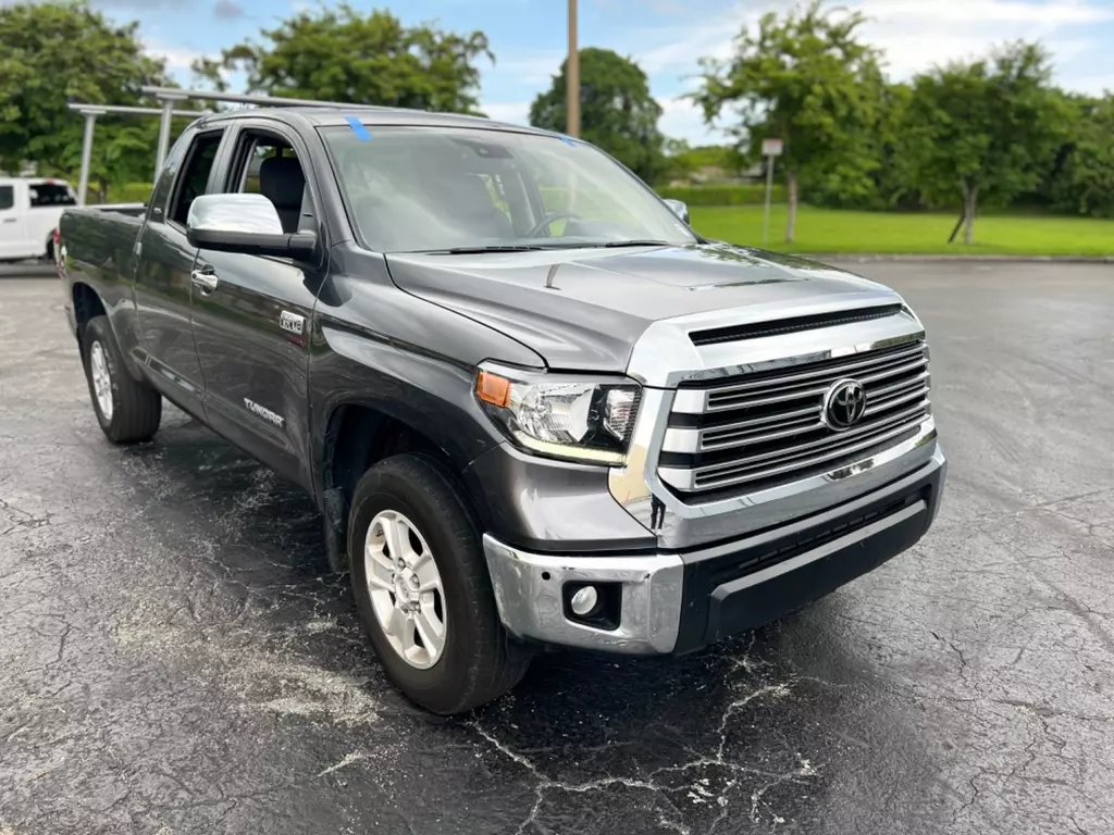 Used 2021 TOYOTA TUNDRA 4WD SR5 for sale in MIAMI 143731