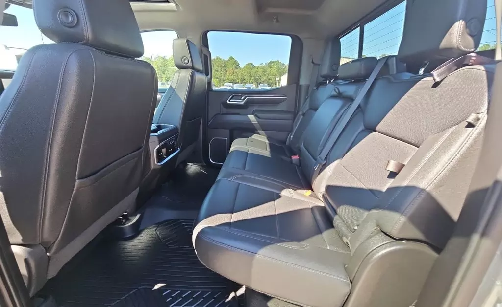 Used 2023 CHEVROLET SILVERADO 1500 LTZ for sale in MARGATE 145584